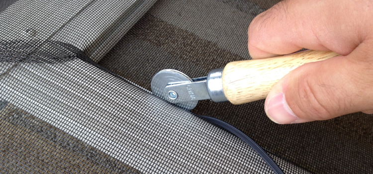 metal screen door repair in Keystone